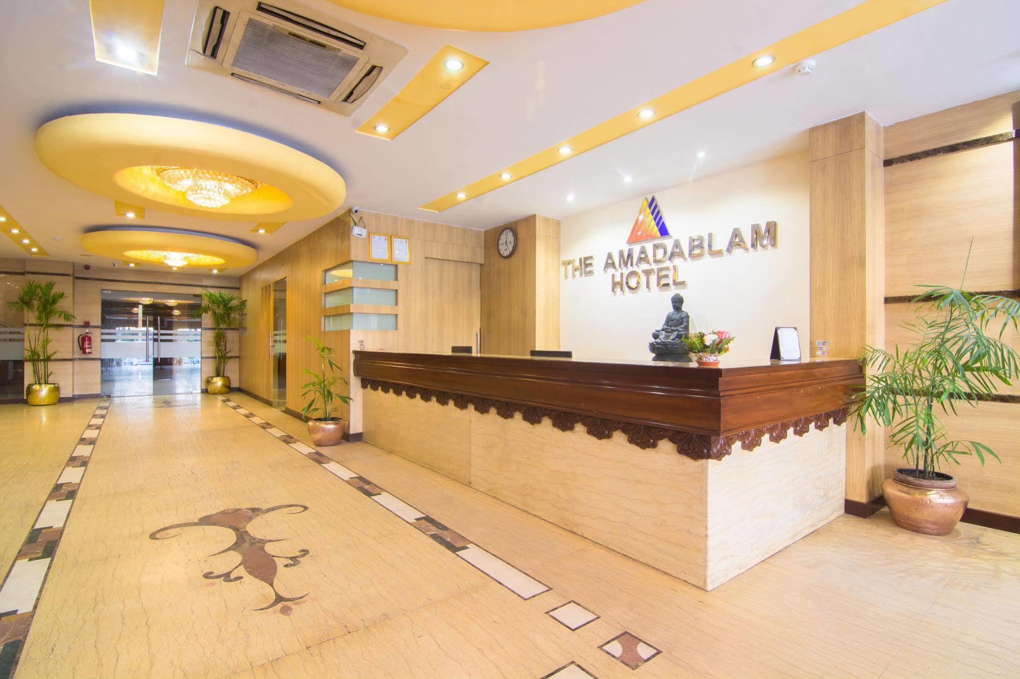 The Amadablam Hotel Katmandu Dış mekan fotoğraf