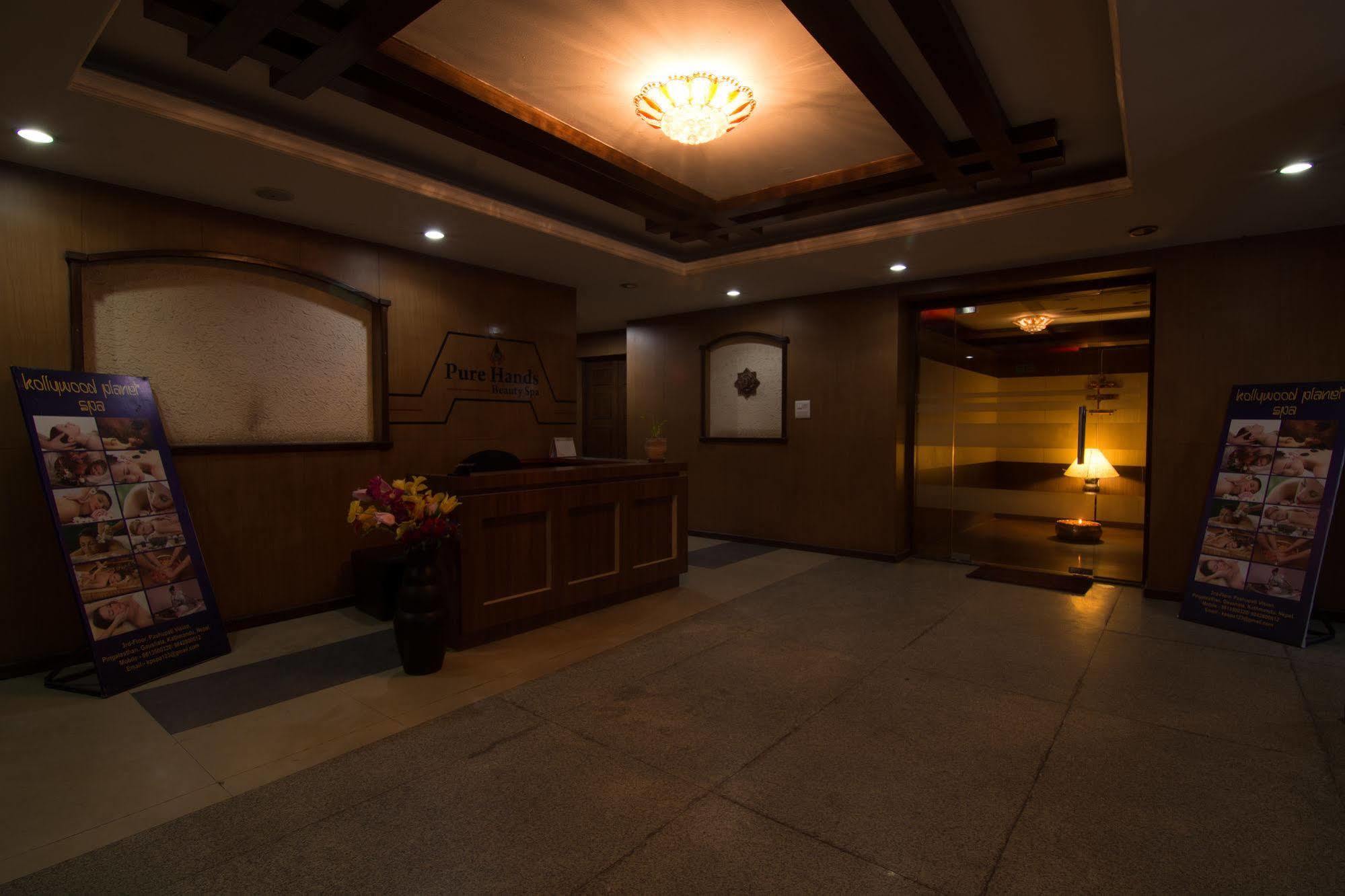 The Amadablam Hotel Katmandu Dış mekan fotoğraf
