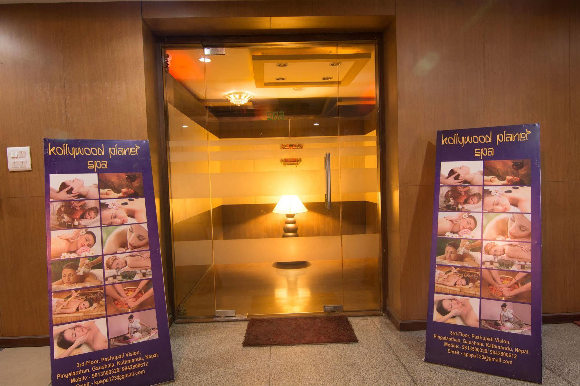 The Amadablam Hotel Katmandu Dış mekan fotoğraf