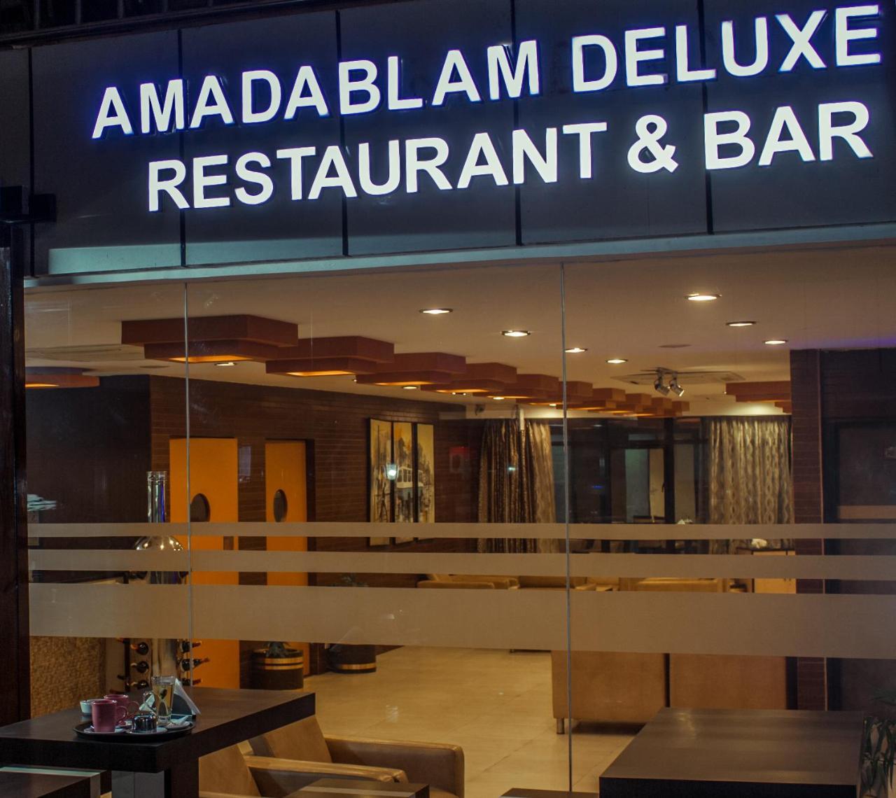 The Amadablam Hotel Katmandu Dış mekan fotoğraf